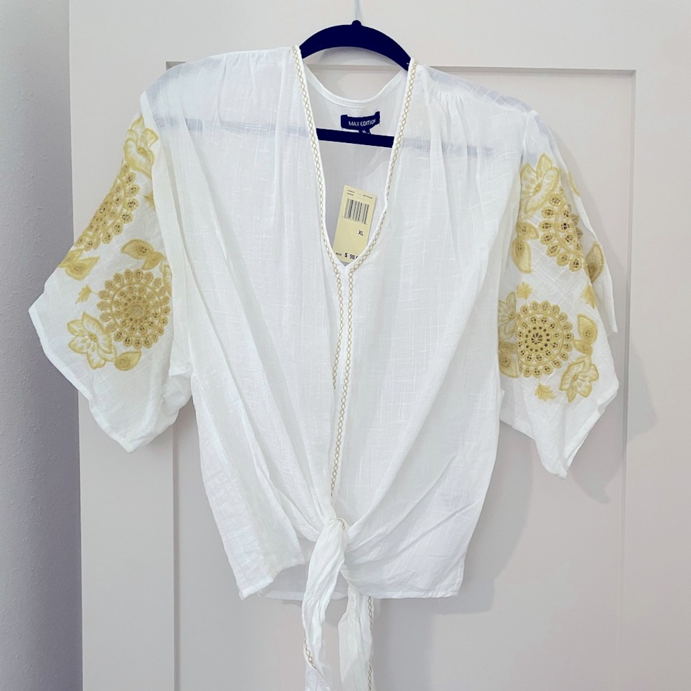 Max Edition White Blouse with Gold Accents